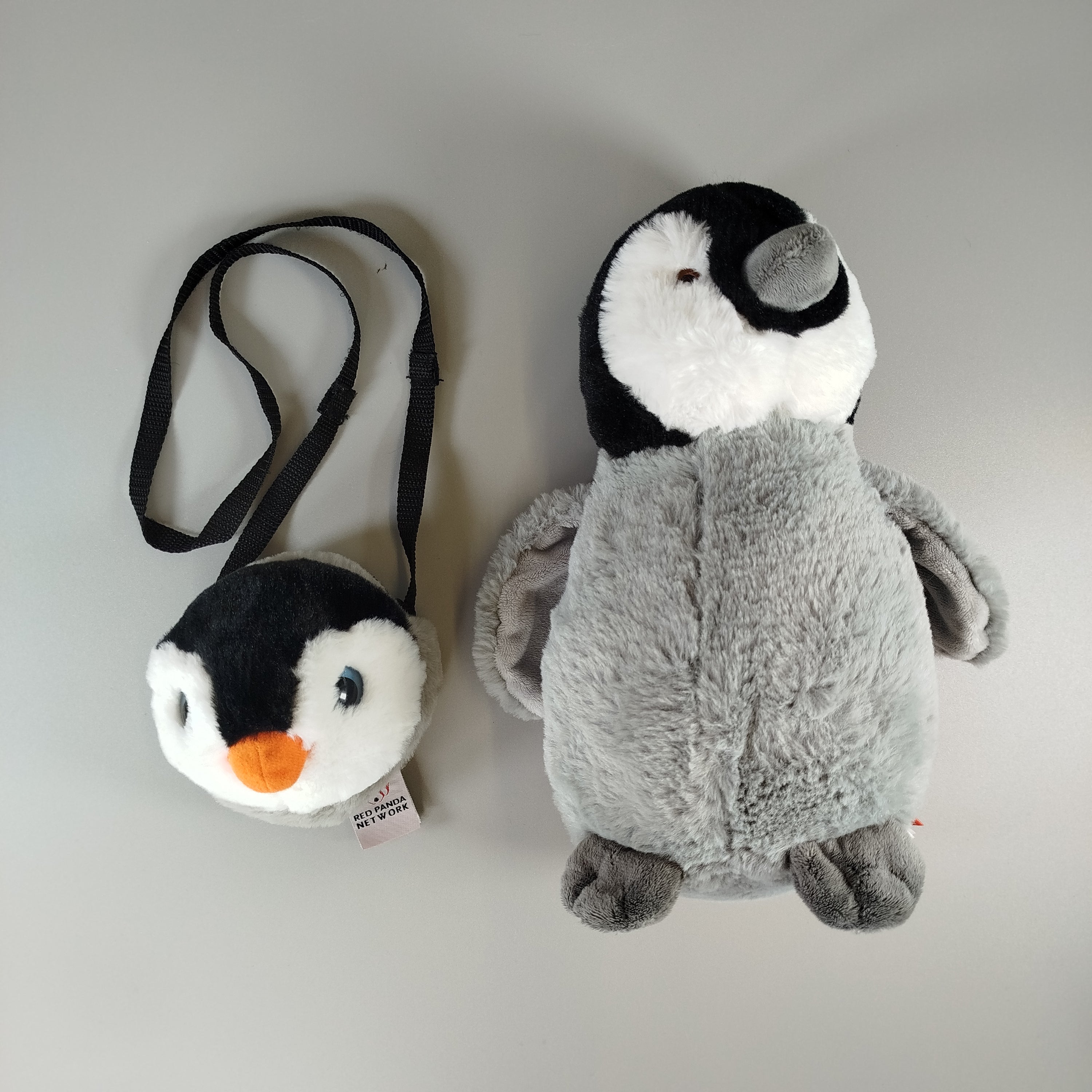 Pinguin Set - Kuscheltier und Tasche